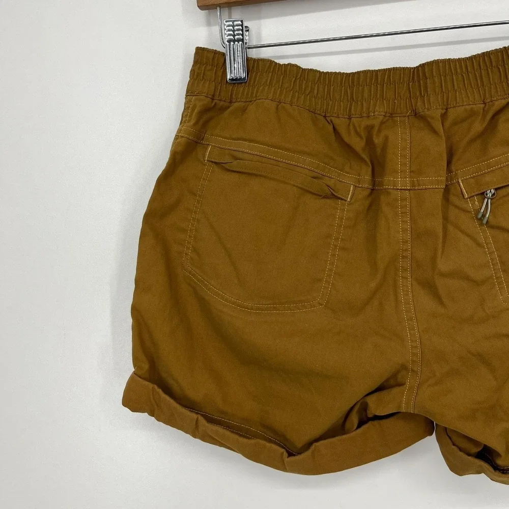 Mountain Hardwear Shorts Women's Size 2 Beige Cuffed‎ Pockets Outdoors Hiking